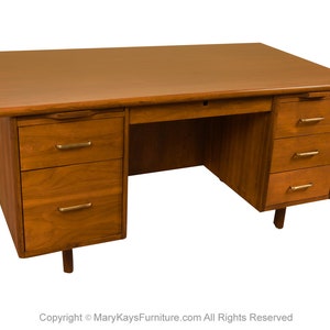 Mid-Century Walnut Large Executive Desk image 7