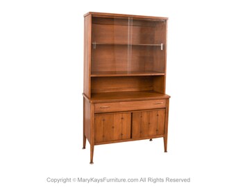 Mid-Century Broyhill Saga Walnut Buffet Credenza Hutch