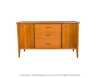 Mid Century Walnut Sideboard Buffet Credenza Broyhill Premier Saga