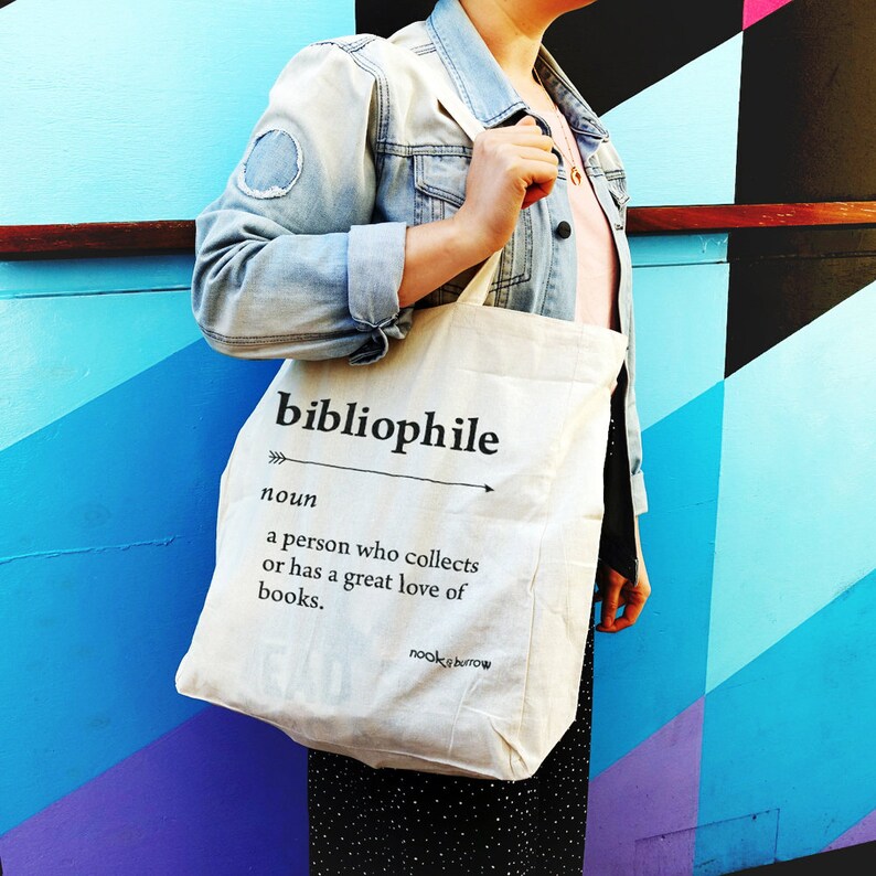 BIBLIOPHILE Tote Bag image 4