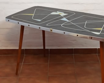 VINTAGE Wohnzimmertisch / Mid Century / Couchtisch / Cocktailtisch / coffee table / kleiner Tisch
