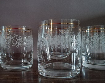 6 Gläser für Wodka aus den 80er Jahren /  Wodkabecher - sto gramm