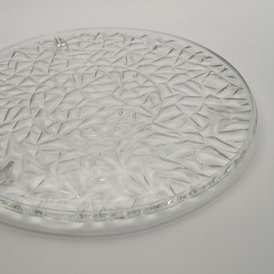 Vintage cake plate / cake plate made of glass / cake plate from the GDR