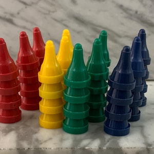 Vintage plastic game pieces 4 colors / 4 x 12 cones, game pieces for board games / figures, men, runners, board games