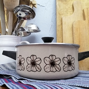 Platte pot / Retro emaille pot / Emaille braadpan jaren 60 / Kookpot / Vintage