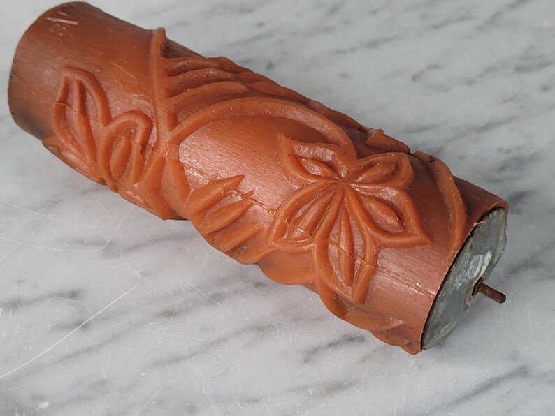 2 Paint Rollers / Textured Rollers / Old Painting Tools / Rubber