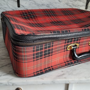 Valigia vintage a quadretti ROSSO + nero - anni '60 - vecchia valigia piccola - valigia in cartone con segni di usura