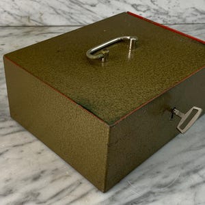 Vintage Geldkassette mit aus den 1970er Jahren / Stahlbox / Geldbox / Save für zu Hause / Kasse / Vereinskasse