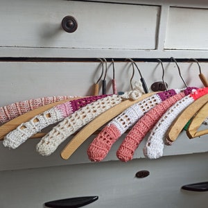 10 old wooden coat hangers / bundle of wooden coat hangers - Set C with PINK