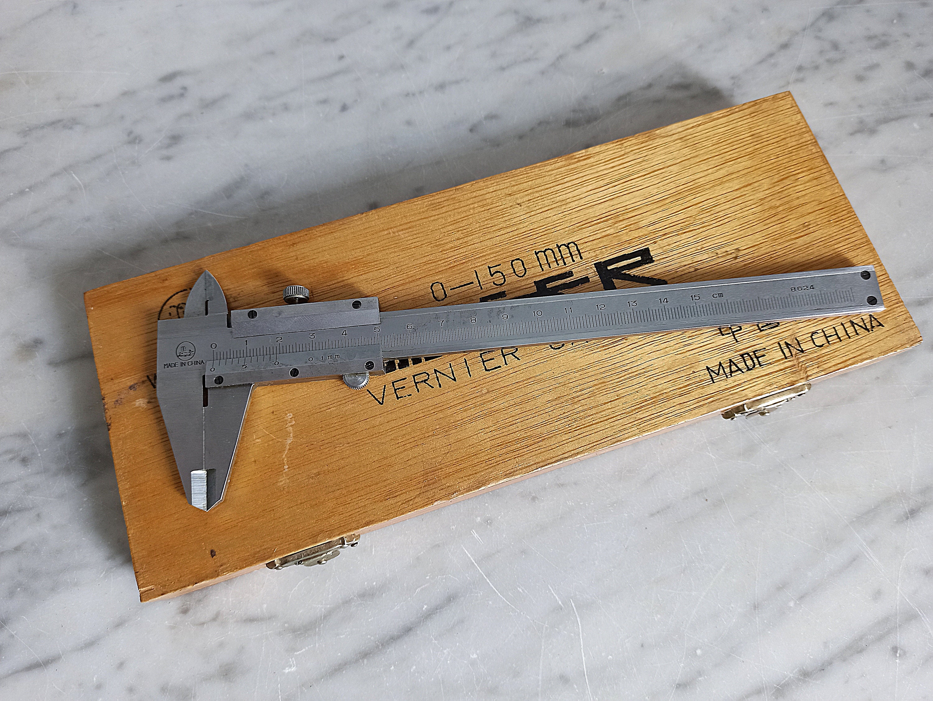 Produktbild von Messing-Schieblehre 100 Mm – Doppelskala Mm/Zoll, Nonius, 2er-Set, Vintage, Hochpräzises Messwerkzeug Für Alltag & Werkstatt