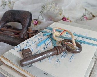 Vintage Zimmerschlüssel / alter Schlüssel mit Patina / alter Bartschlüssel / Skelettschlüssel / Altbauwohnung / Brocante / 7,5 cm
