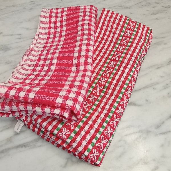 2 checked tea towels / half linen from the 1960s / GDR towels