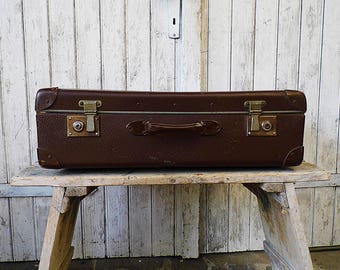 old, large suitcase / 1940s / vulcanized fiber / travel suitcase / luggage