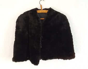 Antique, warm cape / old cloak / fur cape / shoulder fur / real fur 1900s