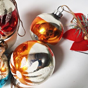 5 bunte Weihnachtskugeln / alter Christbaumschmuck / Weihnachtsschmuck / urlate Kugeln Glas 6cm, Weihnachtsdeko shabby Bild 6