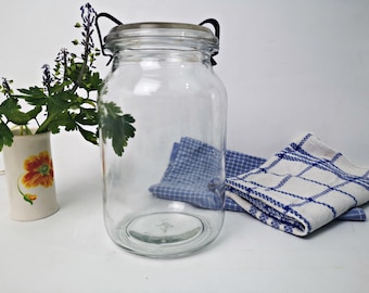 large jar 2 liters / binding jar / grooved jar / storage jar / jar with lid / tin / vintage
