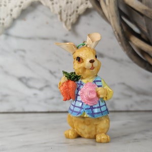 Small Easter Bunny / Vintage Easter / Easter Bunny Figure / Easter Decoration / Kitsch / Ceramic Figures