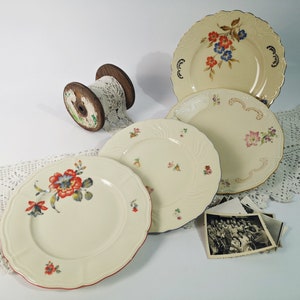 4 plates / collector&#39;s plate / cake plate / dessert plate / cottage chic / gold rim / porcelain