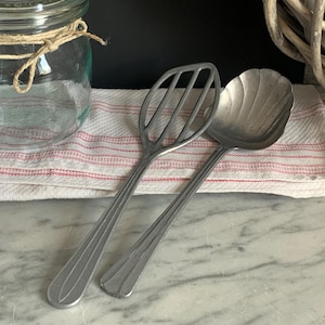Vintage spatula and runner / large spoon / serving cutlery / aluminum serving cutlery / cast aluminum