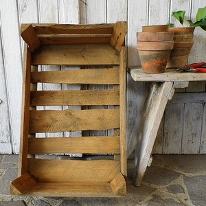 rustic old wooden box / old fruit box / fruit ladder / wooden ladder / ladder
