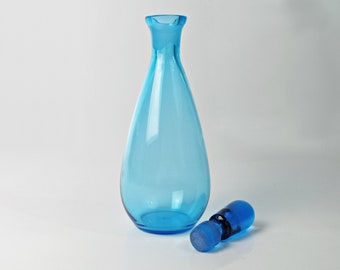 blaue Glaskaraffe Wasserflasche  / Dekanter / Likörflasche / Glaskunst / blaues Glas / Kristall / 29cm (11.4") hoch