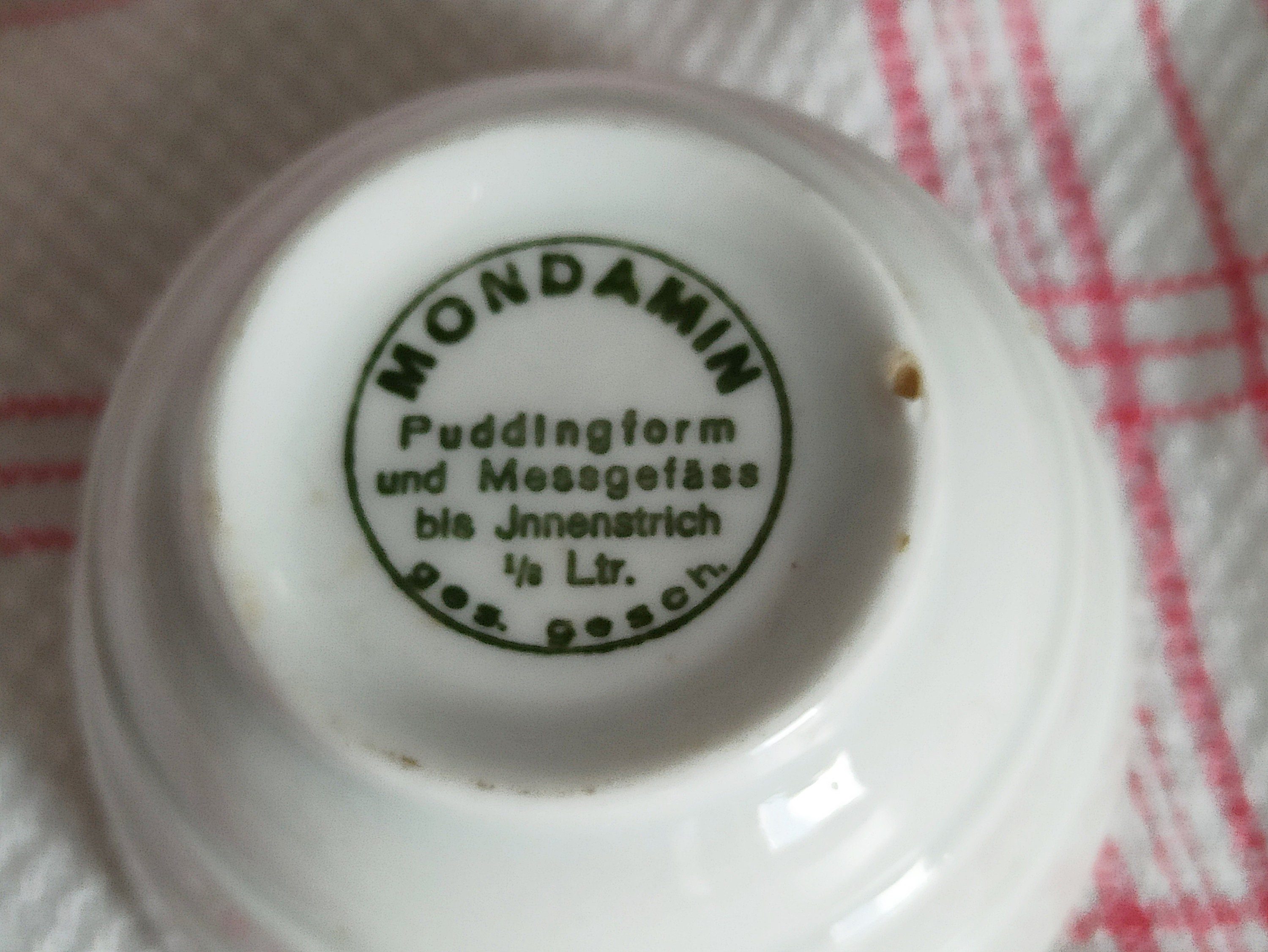 Kleine Puddingform / uraltes Messgefäß / Messbecher 1/8 Liter von Mondamin