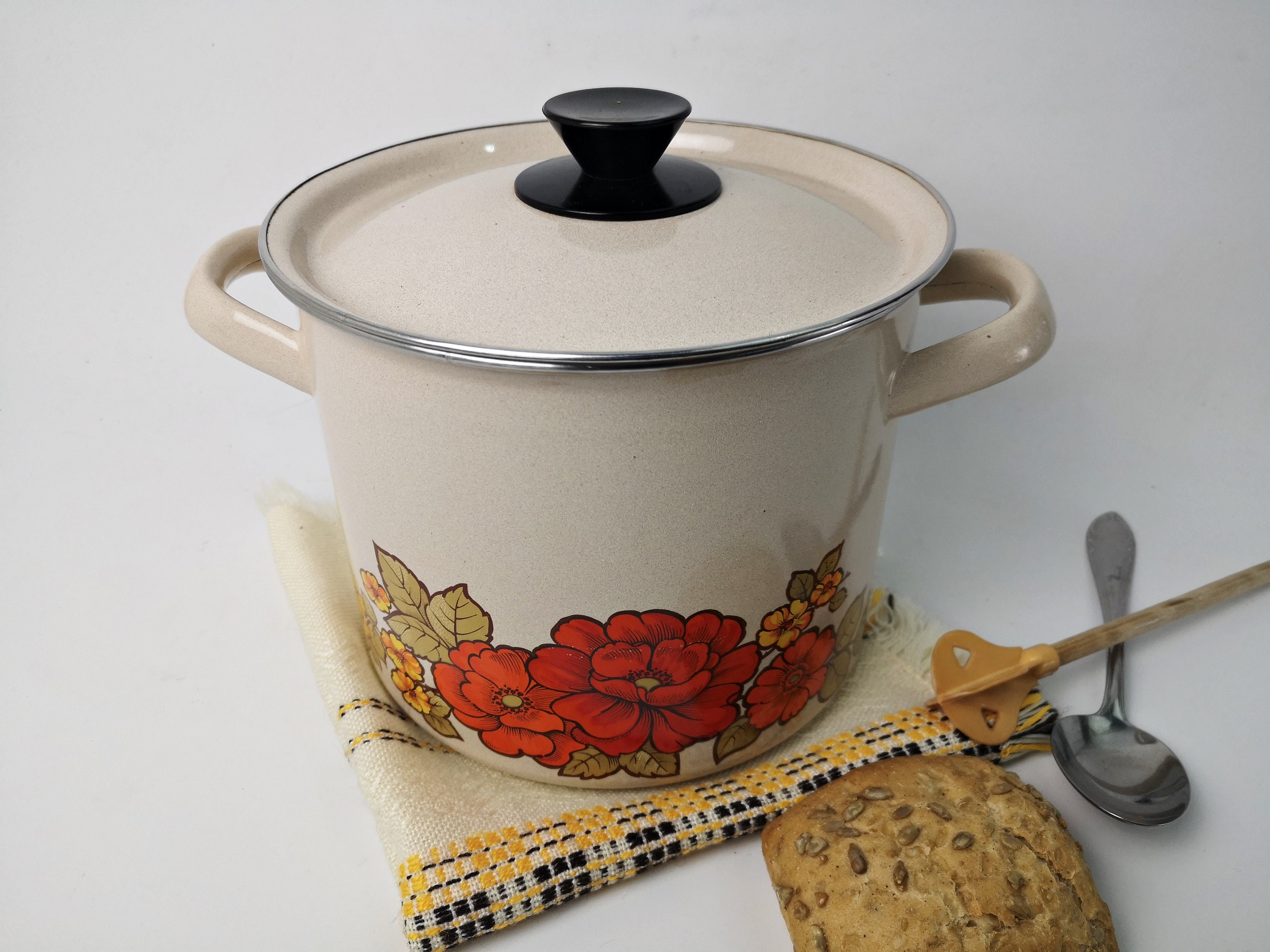 Vintage Enamel Small Size Cooking Pot 1970s 