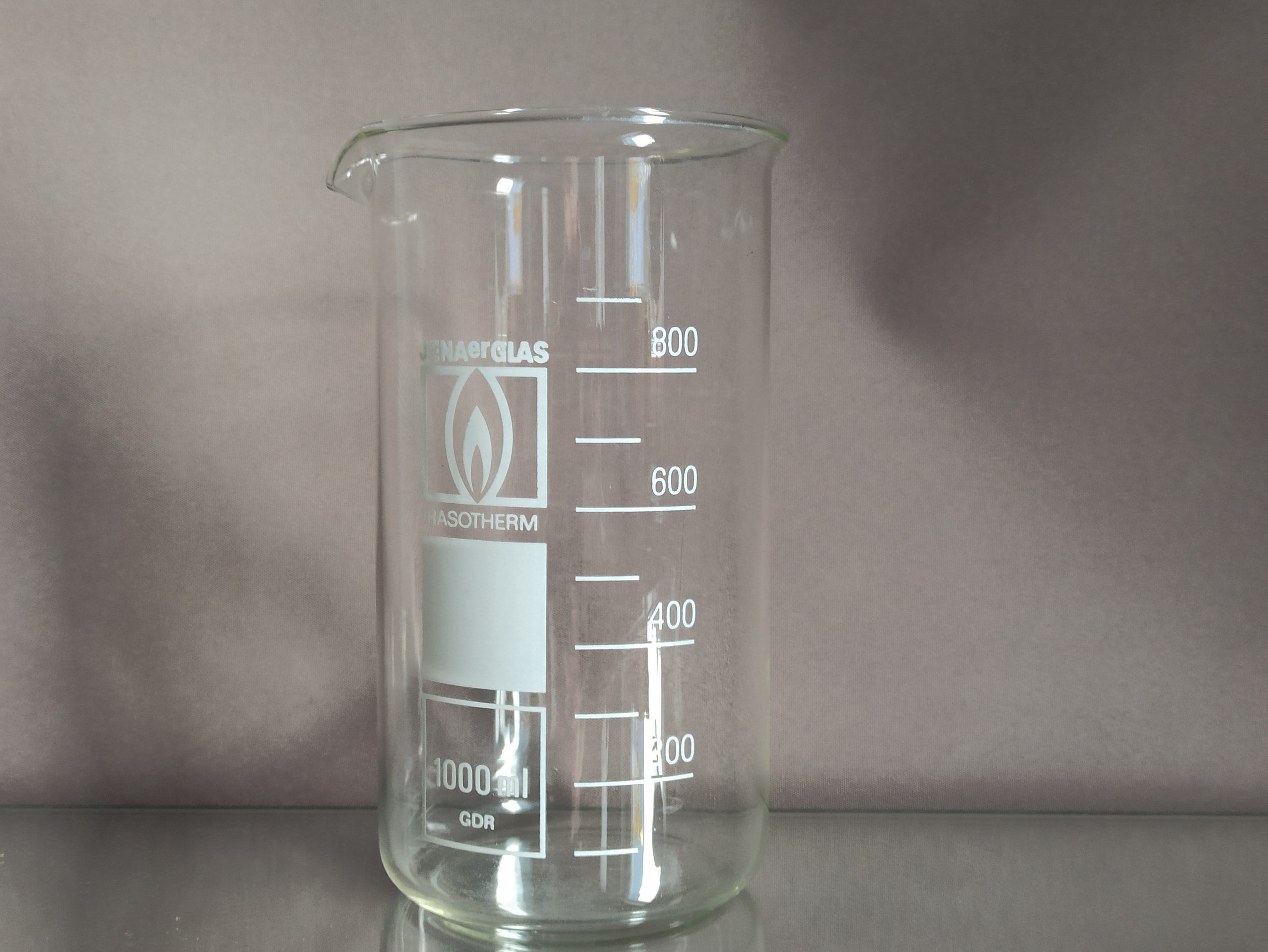 Vaso medidor de vidrio / vidrio de laboratorio / química / Jenaer