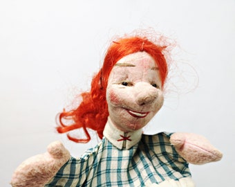 Ancient hand puppet, the girls with red hair / woman / granny / toy / 1940s / puppet / rag doll / brocante / rag doll