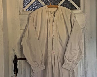 old white nightshirt / nightwear / antique cotton shirt men's nightshirt / vintage cotton shirt men's pajamas around 1900 monogram GW