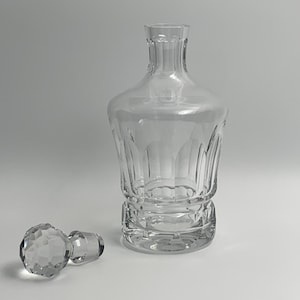 Vintage cut crystal carafe / glass carafe, bottle with lid / crystal carafe for whiskey or liqueurs / decanter for the bar