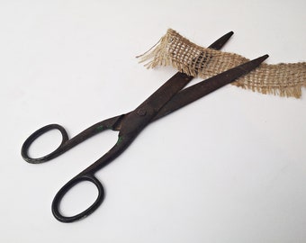 large rusty scissors / hatter / tailor's scissors / BROCANTE / around 1940 / vintage