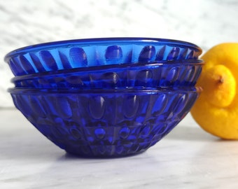 3 Schälchen in blau /  70er Jahre Kompottschälchen / Dessertschalen aus Glas / Vintage Gebrauchsglas