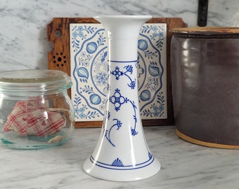 Vintage candlestick made of porcelain / blue and white straw flower / brick pattern