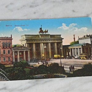 vecchia cartolina / cartolina descritta / Porta di Brandeburgo di Berlino 1918 / carta collezionabile