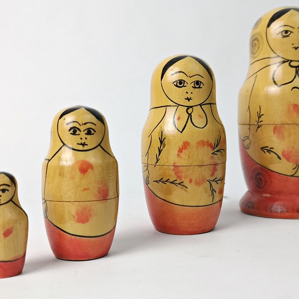 4 piece Matryoshka / Matryoshka / Matryoshka / Babushka / Soviet Union / wood / handwork