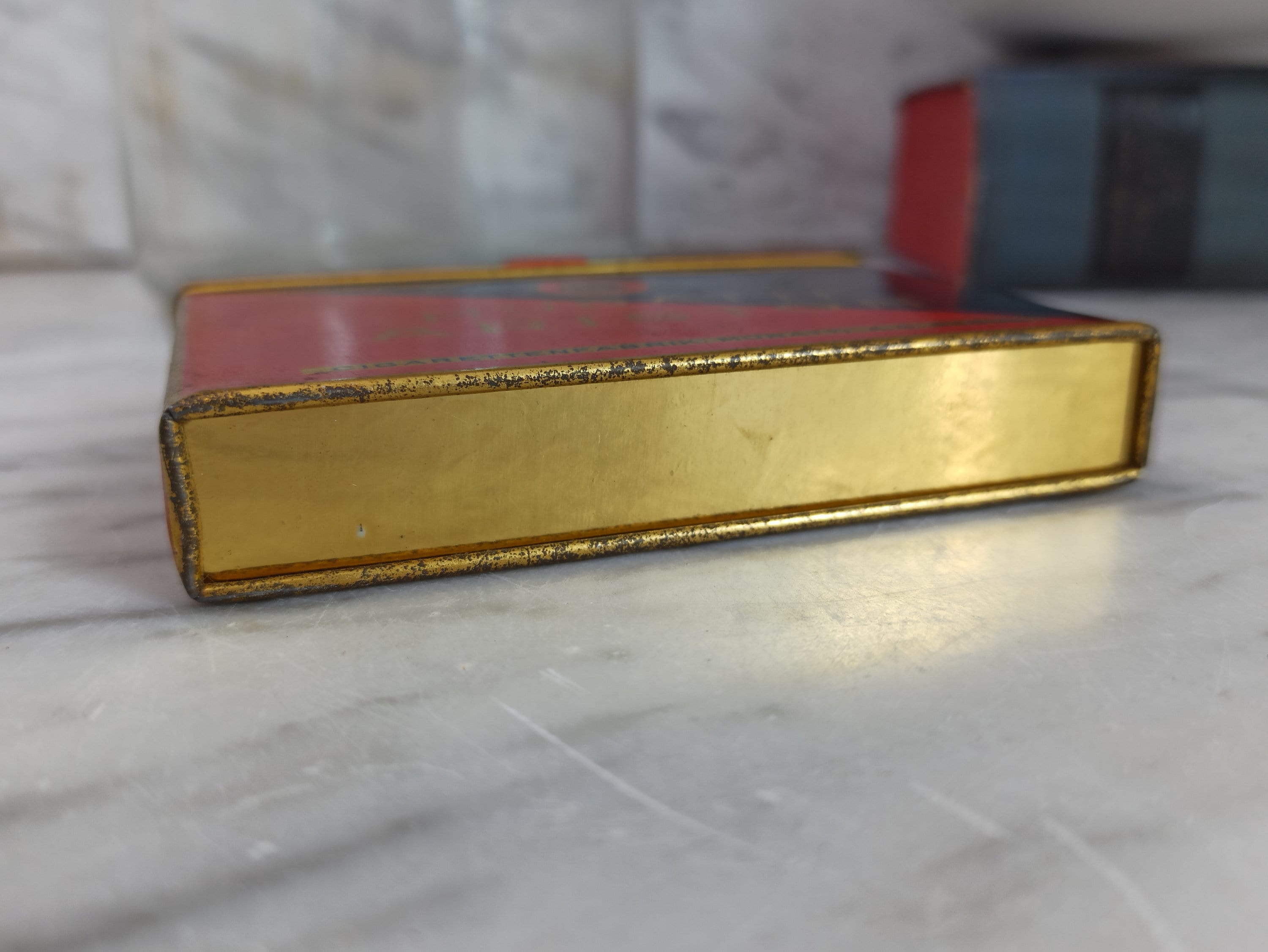 古いブリキ箱/ブリキ缶/タバコ箱「ムラッティ アリストン ゴールド