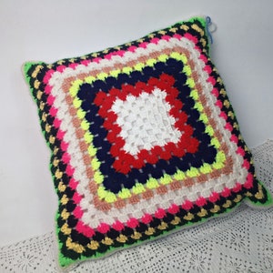 colorful pillow with knitted cover / retro sofa cushion / vintage throw pillow / cuddly pillow / boho / 35 x 35 cm