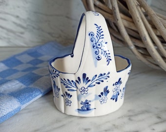 Vintage ceramic jewelry basket, Delft, windmill blue and white