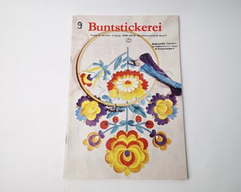 Magazine about embroidery / colorful embroidery / 70s / booklets / magazines / needlework / publishing house for women / GDR