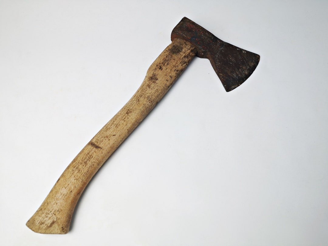 ヴィンテージの斧（柄付き）/手斧/キャンプ/森林作業員/木こり/古い