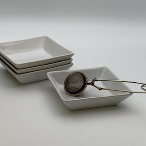 4 kleine Porzellanschalen / Vintage Teebeutelhalter, Dipschälchen, Ringschale, Seifenschale, Schmuckschale, Teller, Tellerchen, Schälchen