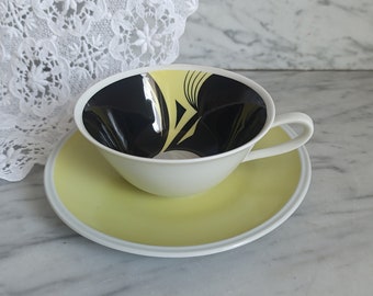 pretty coffee cups / old cup / tea cup / collector's cup / Weimar porcelain / 1960s / mid century