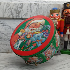 Tin can for Christmas / Vintage cookie tin / Tins for gifts / Santa Claus