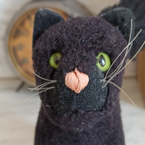 little old kitten / cat toy / shabby soft toy / antique plush toy / 1950s