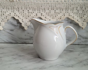 white milk jug with gold rim / vintage: Henneberg porcelain Ilmenau / GDR tableware