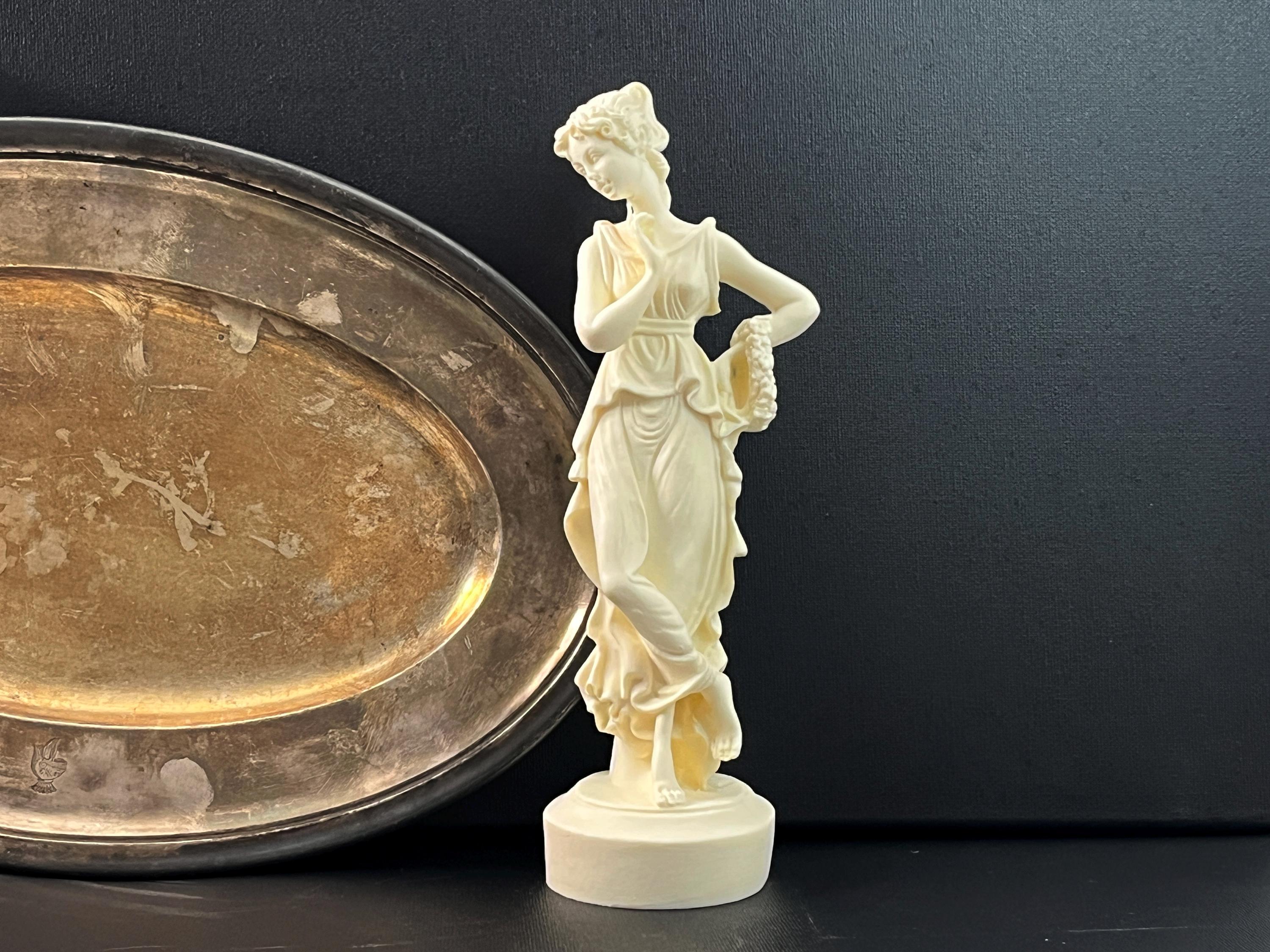Small Italian resin statue / Souvenir from Italy / Sculpture of a woman, goddess, beauty, dancer with her finger on her chin
