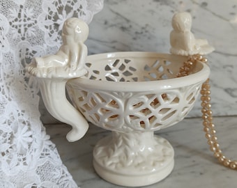 old footed bowl / vintage ceramic bowl / putti / white / shabby chic / kitsch / breakthrough bowl
