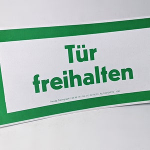 Keep door clear! - Sign from the 80s Plastic Industrial - 30 x 14.8 cm