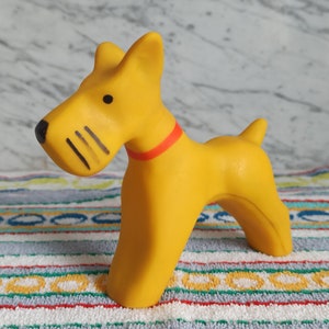 Squeaky toy dog / squeaky bath toy / vintage toy for the bathtub / rubber toy